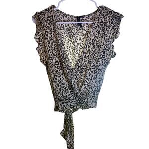 KnotSisters V-neck Cheetah Print blouse ruffle sleeves size L 100% Viscose